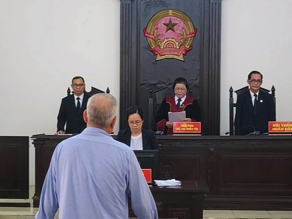 Tòa tuyên án vụ hút hố ga của tiệm vàng làm 2 người chết