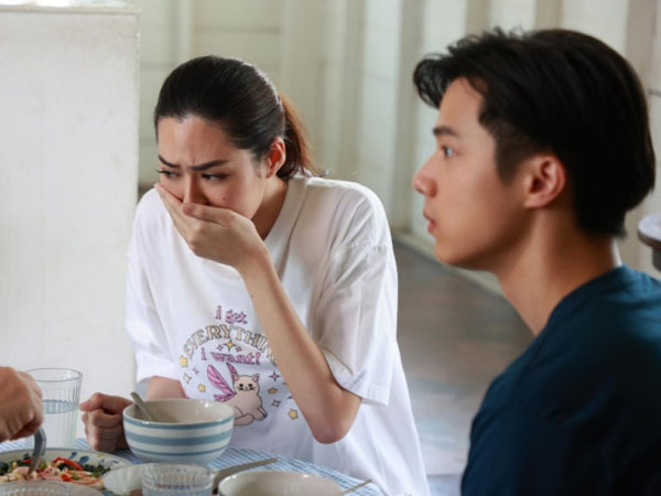 Khi biết lương đồng nghiệp của chồng 60 triệu/tháng, tôi quyết định bế con về nhà ngoại và làm thủ tục ly hôn