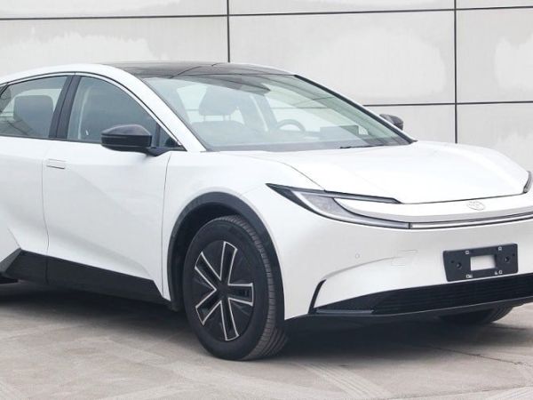 Toyota bZ3C lần đầu lộ diện hoàn toàn: Dài ngang Santa Fe, dáng coupe kiểu 408, dùng công nghệ xe Trung Quốc