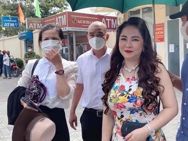 Bà Nguyễn Phương Hằng được ra tù sớm, hai bị cáo liên quan đến vụ án hiện ra sao?