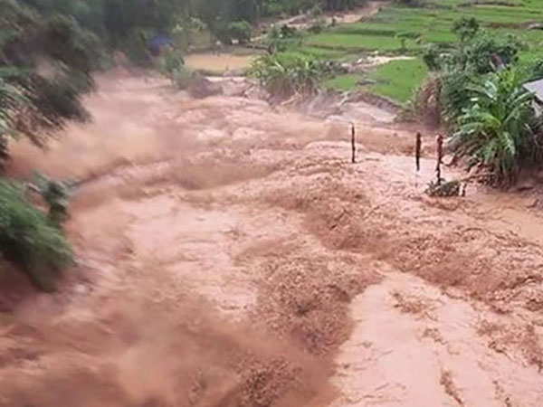 Cảnh báo lũ quét, sạt lở đất do mưa lũ từ Thanh Hóa đến Quảng Ngãi và Kon Tum