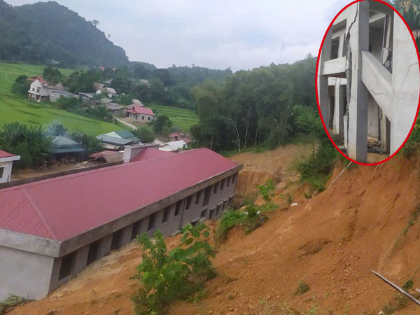 Sạt lở đất xô nghiêng ngôi trường 2 tầng đang hoàn thiện ở Thanh Hóa