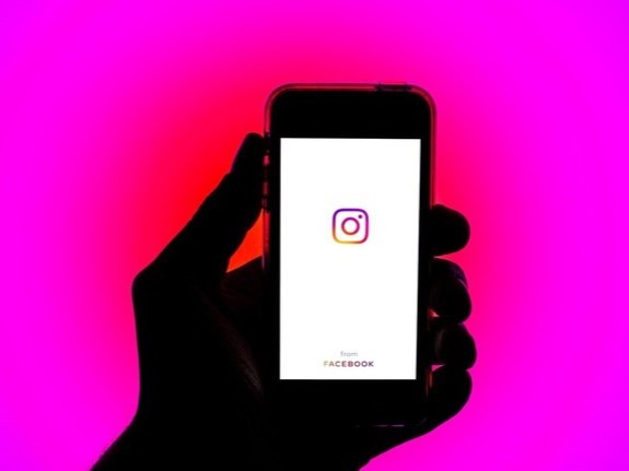 Instagram có tính năng mang tên 'tài khoản dành cho thanh thiếu niên'