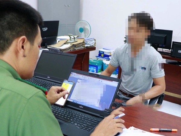 Người đàn ông mất 1 tỷ đồng vì sập bẫy 'bình chọn trực tuyến'