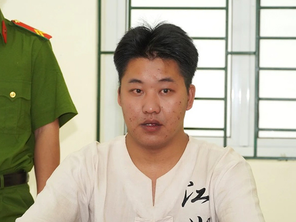 Công an bắt một Tiktoker