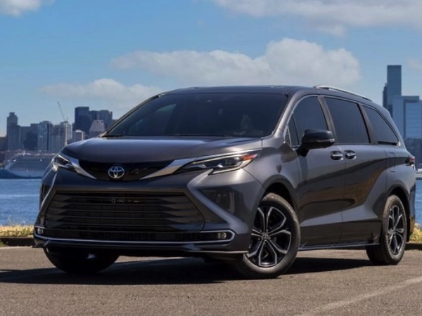 Mẫu ô tô Toyota tự gọi điện nếu phát hiện trẻ em bị bỏ quên trên xe