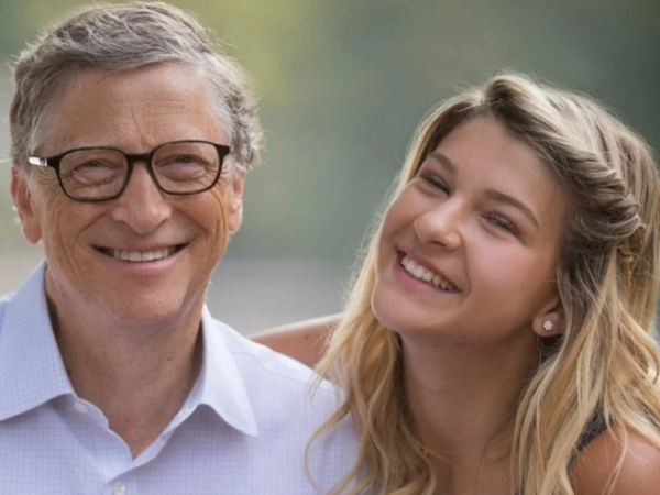 Con gái Bill Gates bị bạn ‘nghỉ chơi’ vì thuyết âm mưu Covid-19
