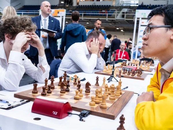 Tuyển Việt Nam lỡ cơ hội bay cao tại vòng áp chót Olympiad cờ vua