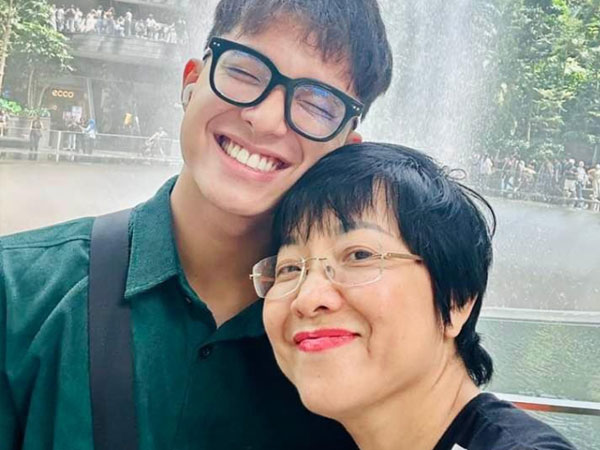 MC Thảo Vân cho con tiền đi du lịch, diễn biến sau đó khiến nhiều người rưng rưng nước mắt: Có con thế này còn hơn kho báu!