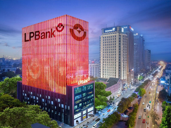Lý do khiến LPBank lùi ngày họp Đại hội đồng cổ đông bất thường gần 2 tháng