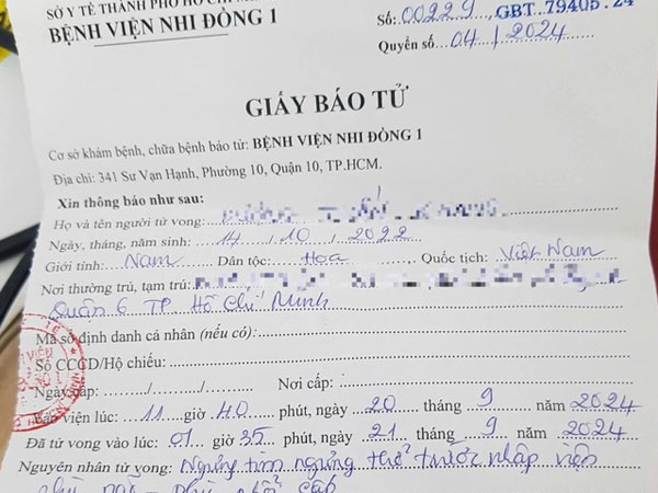 Bé trai 2 tuổi tử vong bất thường sau bữa ăn trưa ở trường