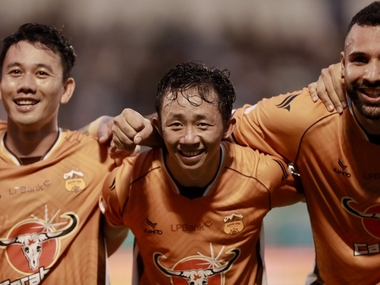Đội hình tiêu biểu vòng 2 V-League 2024/2025: Dấu ấn HAGL