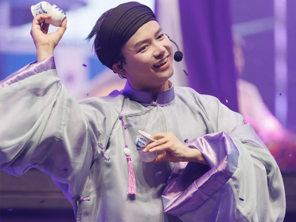 Nội bộ fan anh tài là 'quái vật âm nhạc' chiến nhau: Tố trưởng FC khiến idol mang tiếng 'bắt cá hai tay', đòi sa thải cả ekip nghệ sĩ