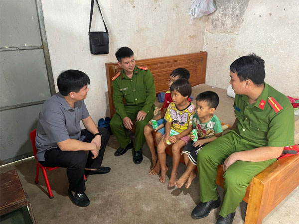 Bé trai ở Ninh Bình kể lại lý do 3 anh em mất tích nhiều ngày mà không ai phát hiện