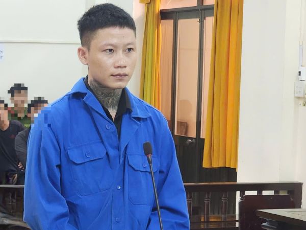 Cụ ông đang ngủ bị cháu nội 'ngáo đá' sát hại