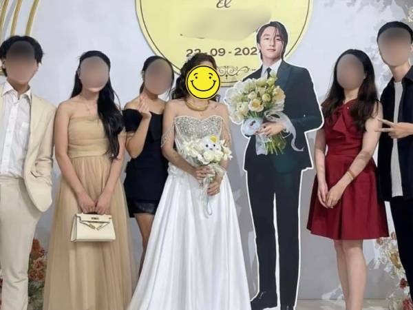 Cái kết gây bất ngờ của vụ chú rể tố hội bạn của cô dâu đem standee Sơn Tùng vào 'phá' đám cưới, cho mình ra rìa