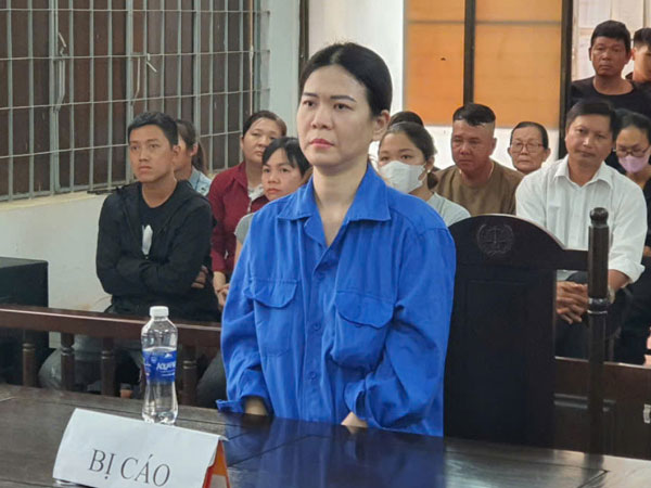 Người phụ nữ đâm chồng tử vong vì hay... đi nhậu