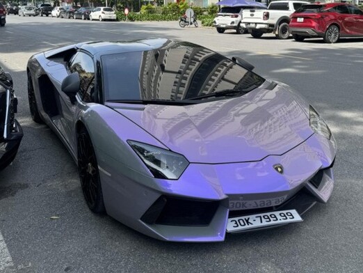 Lamborghini Aventador cũ rao bán 22 tỷ, đắt đỏ nhất Việt Nam