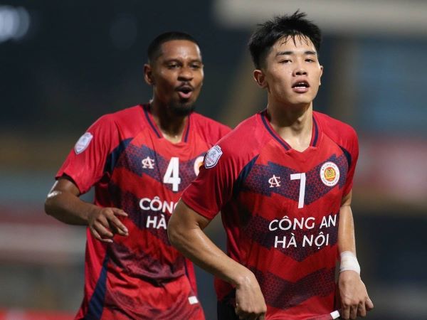Báo châu Á trầm trồ với tiền đạo 2k4, nhận định 'tương lai bóng đá Việt Nam vẫn tươi sáng'