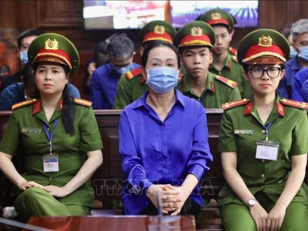Trương Mỹ Lan xin nhận hoàn toàn trách nhiệm cho hành vi chuyển tiền trái phép ra nước ngoài