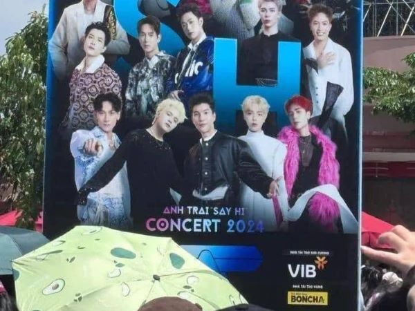 NSX Anh Trai Say Hi treo poster thiếu hẳn 1 nghệ sĩ, xử lý thiếu chuyên nghiệp khiến netizen khó chịu vô cùng!