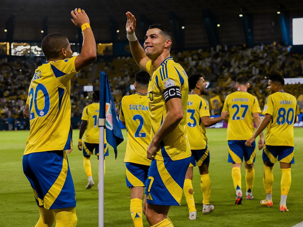 Ronaldo nối dài kỷ lục, Al Nassr phả hơi nóng vào gáy Al Hilal