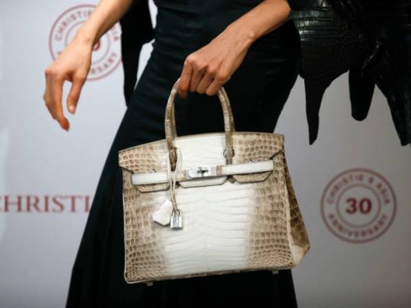Hermès 'bạch tạng' được làm kỳ công đến mức nào mà được coi là 'chén thánh' giới sưu tập, có tiền không chắc mua được?
