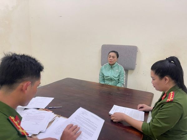 U40 chuyên dụ đàn ông đi nhà nghỉ rồi trộm tiền, vàng