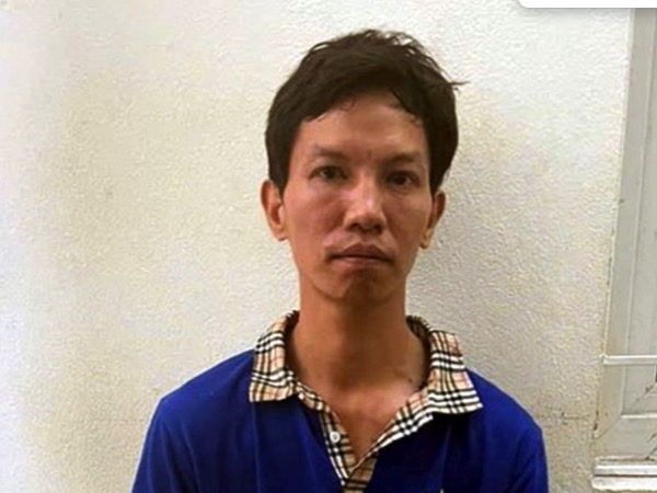 Khởi tố, bắt tạm giam đối tượng dùng kéo đâm đồng nghiệp khi đang ngủ