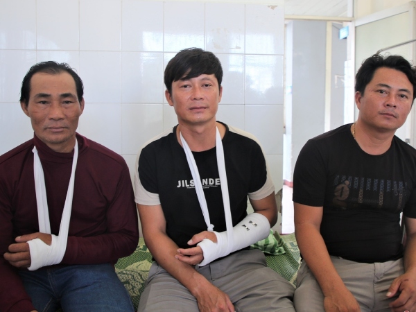 Ngư dân Quảng Ngãi kể lại giây phút bị tàu nước ngoài tấn công
