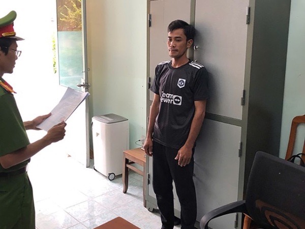 Bé gái 5 tuổi bị người tình của mẹ xâm hại