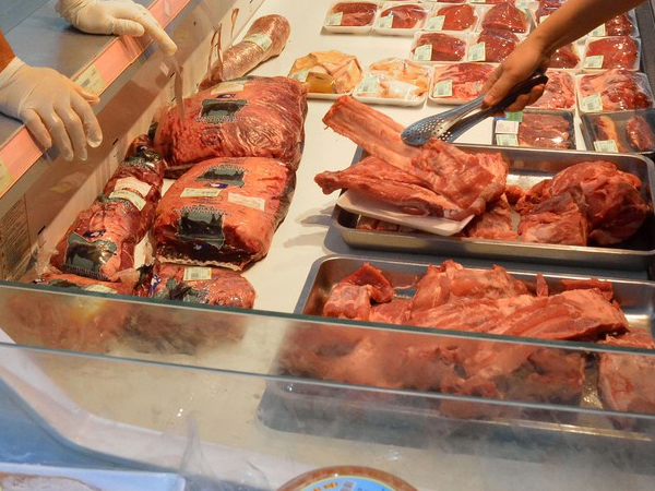Ngăn chặn hơn 1.300 tấn thịt nhiễm Salmonella vào Việt Nam