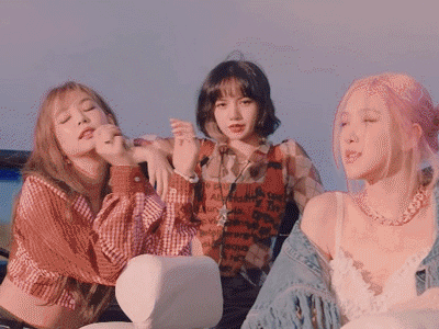 Loạt bằng chứng tố cáo sự kìm hãm của YG đối với BLACKPINK