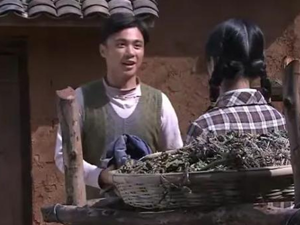 Nhớ thương tình đầu hơn 44 năm, vợ 62 tuổi được chồng ủng hộ cho đi gặp tình cũ: Cái kết gây ngỡ ngàng