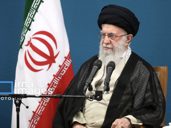Lãnh tụ tối cao Iran cảnh báo 'mới chỉ trừng phạt nhẹ Israel'