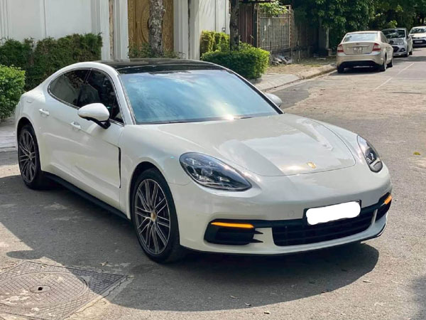 Nữ tiến sĩ mang Porsche đi sửa, 11 năm sau mới được trả xe nhưng mất động cơ