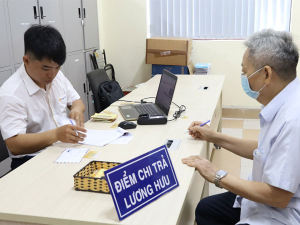 Nhận lương hưu thấp hơn mức tối thiểu, BHXH Việt Nam nói gì?