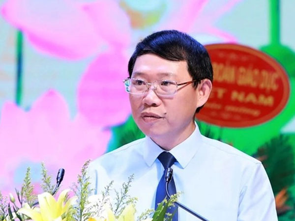 Cảnh cáo Chủ tịch UBND tỉnh Bắc Giang Lê Ánh Dương