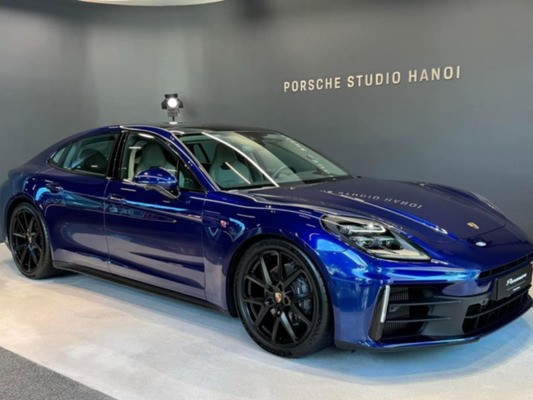 Tận thấy Porsche Panamera 2025 từ 6,42 tỷ vừa ra mắt Việt Nam