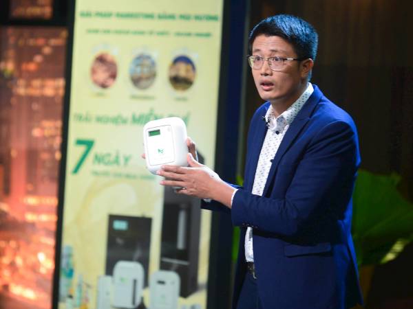Startup vượt khó từ cậu bé nghỉ học đi chăn bò lên làm ông chủ chuỗi tinh dầu thu hàng chục tỷ đồng/năm