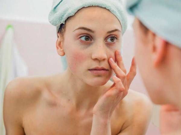 Trên mặt có 3 dấu hiệu này thì đừng chủ quan, lá gan đang dần suy kiệt, bệnh tật bủa vây