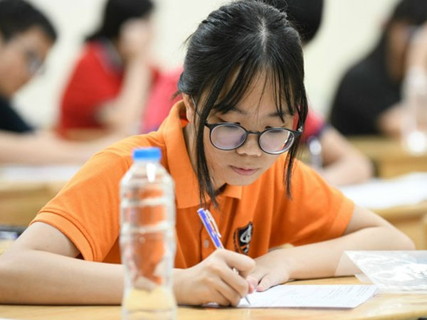 Đề xuất bốc thăm môn thứ 3 tuyển sinh lớp 10: Thi phương thức nào học sinh cũng học thêm?