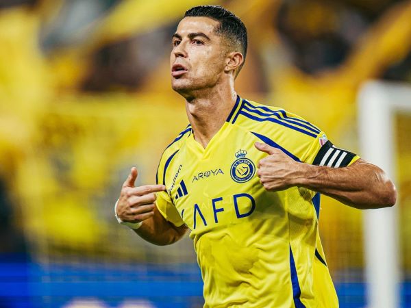 AI dự đoán thời điểm Ronaldo ghi bàn thắng thứ 1000