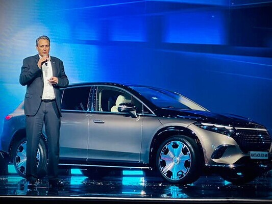 Ra mắt Mercedes-Maybach EQS 680 SUV hơn 7,6 tỷ tại Việt Nam