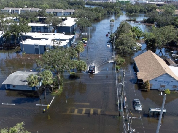 Milton suy yếu thành bão hậu nhiệt đới, ít nhất 10 người chết ở Florida, Mỹ