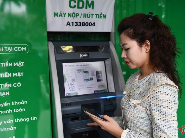 Ngân hàng chặn tiền gửi vào tài khoản bị đánh dấu lừa đảo