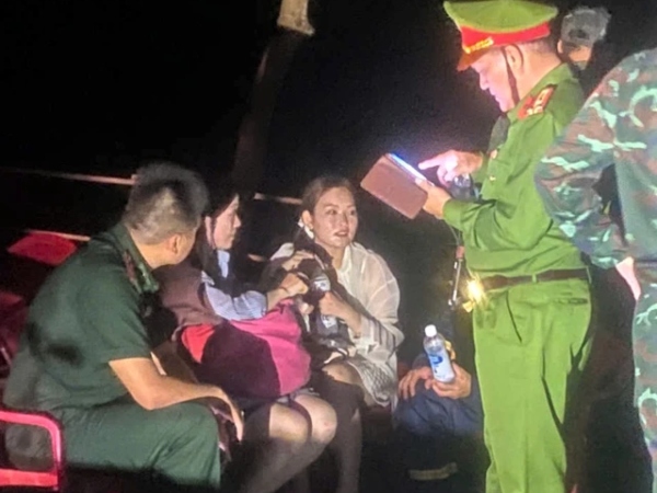 Hai nữ du khách đi lạc trên bán đảo Sơn Trà, Đà Nẵng