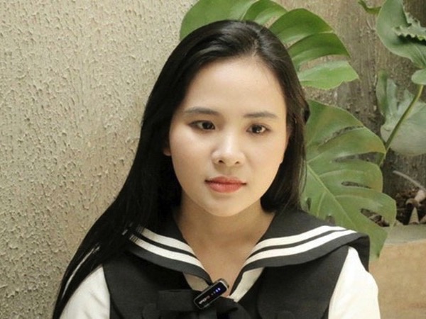 'Thiên thần bolero' Quỳnh Trang - con nuôi Phi Nhung trưởng thành hơn sau 8 năm làm nghề