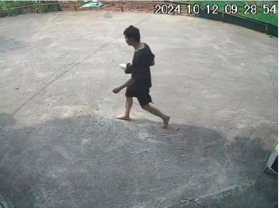 Bắt nghi phạm dùng dao sát hại bố đẻ