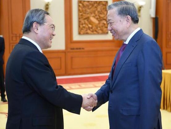 Tổng Bí thư, Chủ tịch nước Tô Lâm và Thủ tướng Trung Quốc nhất trí ưu tiên hợp tác kết nối đường sắt